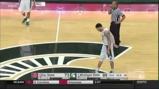 Michigan State Seniors Kiss the Floor