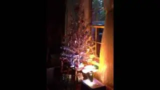 Vintage 1960s Aluminum Tree w/Color Wheel