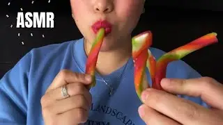 ASMR español comiendo gomitas ácidas de colores en forma de víboritas 😆🌈🪱