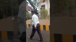 a man simply walk no crowed.....aircel owner chinnakanan sivasankaran....
