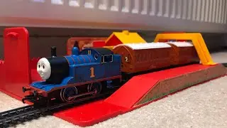 Hornby Thomas The Tank Engine And Friends Musical Ride Set