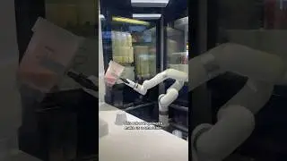 This robot made me a smoothie