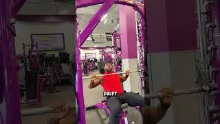 Smith Machine Shoulder Press the RIGHT way💪🏽🔥#shoulder #shoulderworkout #delts #gymtips