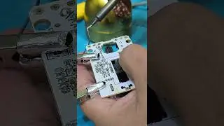Mouse Button Fix in 60 Seconds &ndash; Soldering ASMR!