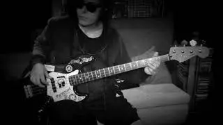 The Munsters Theme (The Surf Dawgs version) BASS COVER