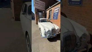 Daimler v 8 #automobile #car #auto #classic #авто #vintage #daimler #v8 #v8power #даймлер
