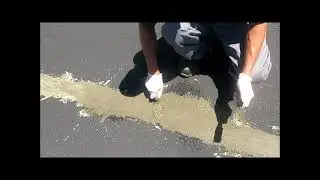 Water   Stop Cement. It dry 3 to 5 Minutes.