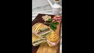 Панини с мортаделлой и моцареллой. Вкусные панини по рецепту.