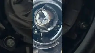 2013 Volkswagen Passat Headlight is not working