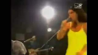bj&ouml;rk - this is my first gig. in ireland
