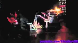 Lady GaGa Falls on Her Ass!