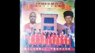 St Paul's Altar Servers[001]-10 Le lumele