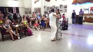 Baile de Changui en Guantanamo Casa de la Trova: Yaimara y Winter
