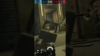 10,000 IQ play | Rainbow 6 Siege