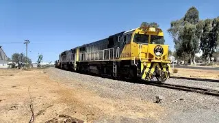 DR1564 DR1565 work Rail Train 2RT1 Through Mingenew heading to Irwin