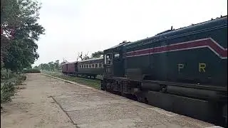 |18dn Millat Express | Cross| Mona Railway Station|#pakrailway #geu20c #train #railway 