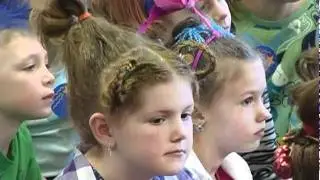 Dara Rees - Story Sample, Whoville Hair Day