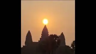 Sunrise Angkor Wat Temple Equinox 2023