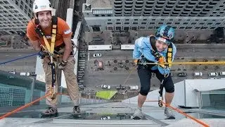 Rappelling off The Wit Hotel in Chicago (GoPro view)