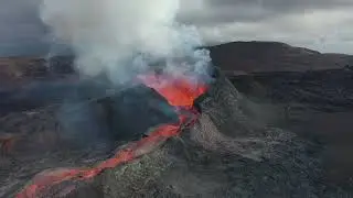 volcano | lava flow| Earth internal heat| low viscosity lava #viral #tranding #video