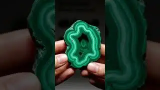 Concentric Growth Bands Inside Natural Malachite 🟢 | Ultra-Realistic Macro ASMR