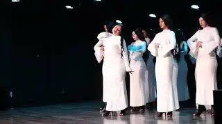 TRICK OR TEASE | High-Heellers