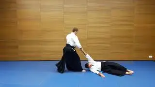 Tachi waza, Ryote dori, Koshi nage