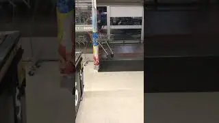 Stephanie barefoot shopping
