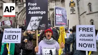 Hundreds protest WikiLeaks founder Julian Assange's extradition to US
