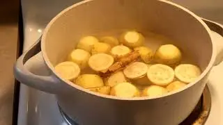 Preparandome un rico atole de guayaba