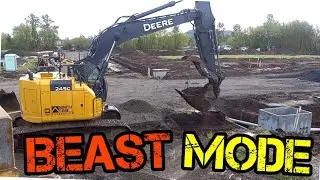 BIG EXCAVATOR JOHN DEERE 245 G LOADING OUT a VOLVO A40 OFF ROAD HAUL TRUCK #excavator #volvo