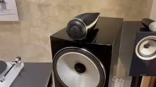 B&W 702 S3