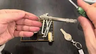 Modified Flag Pick for dimple locks with opposing dimple pins