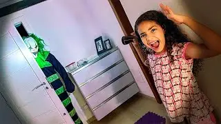 O PALHAÇO CORINGA ME AT4COU !
