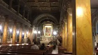 Kilise  İ&ccedil; dizaynı &ccedil;ok iyi