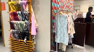 Khaadi mein lagi 70% off sale // to Hojaye shopping 🛍️ #shopping #sale #dubai #pakistan #karachi 