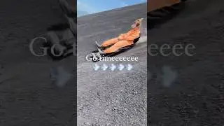 Volcano boarding in Cerro Negro, Le&oacute;n, Nicaragua 🇳🇮 #adventure #nicaragua #volcano #solotravel