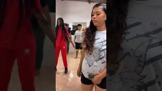 Class with ILUMINUX DANCE