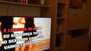 Karaoke em grande estilo na LED SMART TV 40