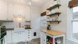 4808 Snyder Ave Des Moines, IA 50310