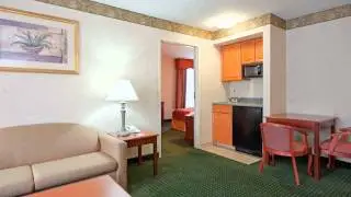 Holiday Inn Express & Suites - Great Barrington Massachusetts