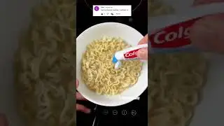 Wait for the noodles to change color! 😳😋