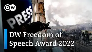 DW honors Ukrainian journalists for reporting from Mariupol | DW News