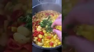 Step by step recipe for Pan fried salmon and spicy butter beans