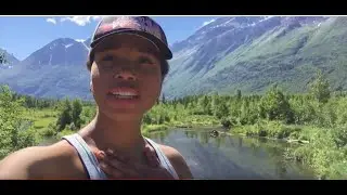 Eagle River Nature Center in Alaska family hike - Tour the trail with us
