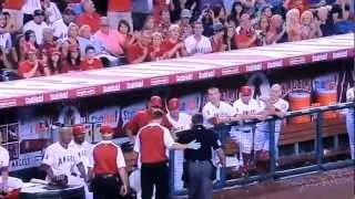 Baseball player Hunter kicks homeplate umpire Gibson in the face!