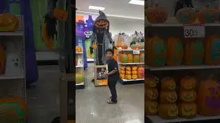 Страшный тыквенный фонарь знает имя сенаи, и это происходит #шорты
