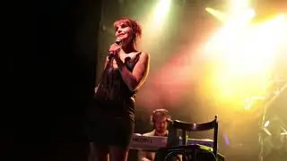 Fabiana Cantilo - Loca Tuca de Dios