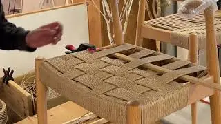 #ペーパーコードチェア #座編み #椅子 #手仕事のこだわり #ダイニングチェア #handwork #chair #くらしと家具holm230 
