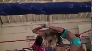 Candy Cartwright Swing Neckbreaker